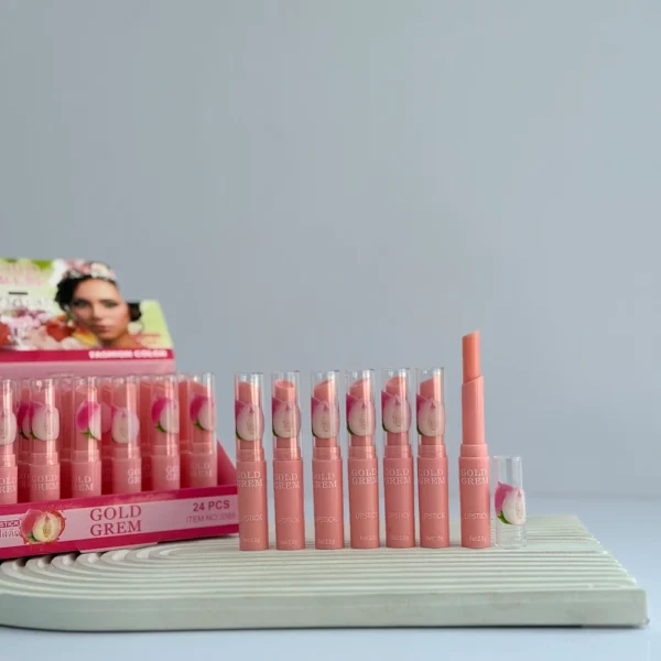 بالم لب هلو 684351531