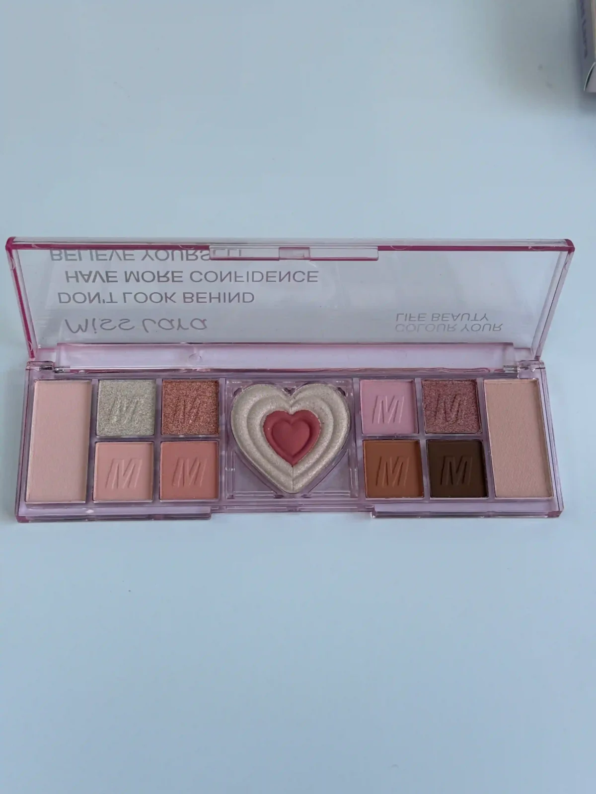 پالت سایه قلبی میس لارا | Miss Lara Heart-Shaped Eyeshadow Palette - Image 2